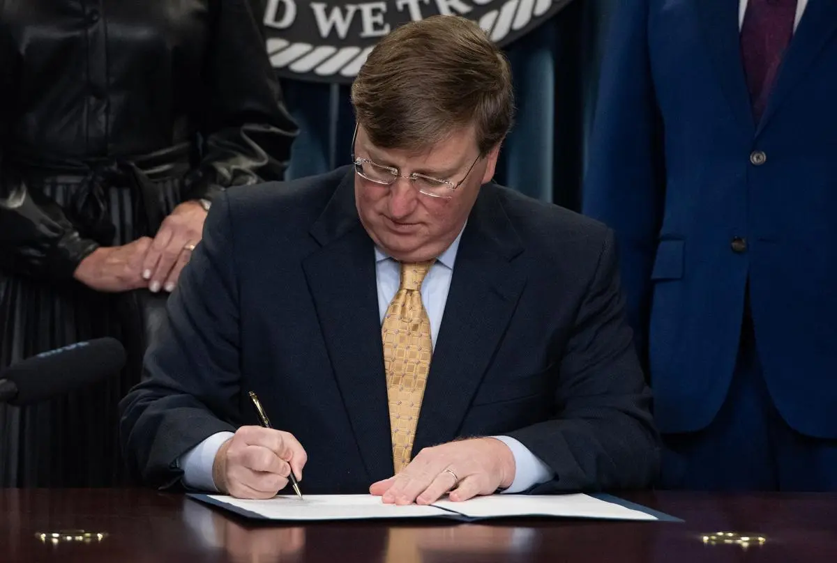 Gov. Reeves' executive order on AI seeks responsible use of advanced tech for Mississippi