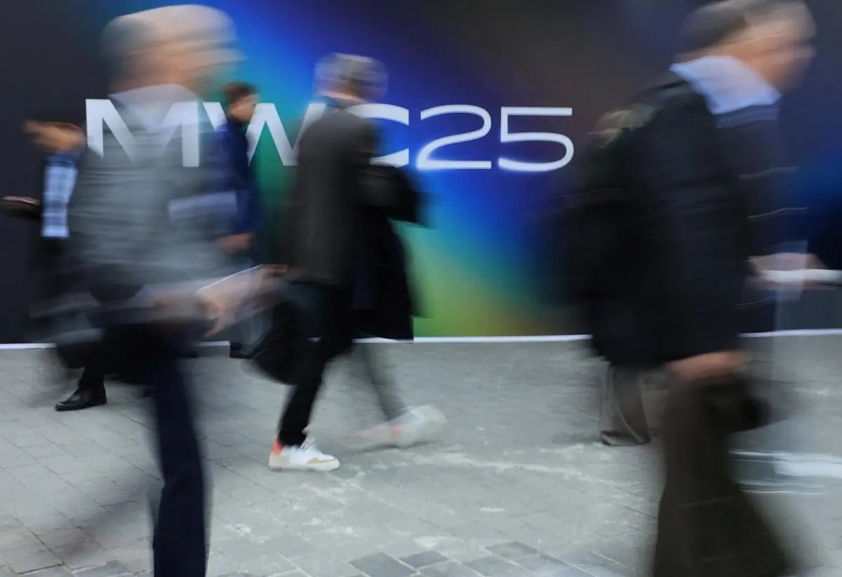 MWC 2025: Oppo doubles down on AI photography to compete with Apple, Samsung