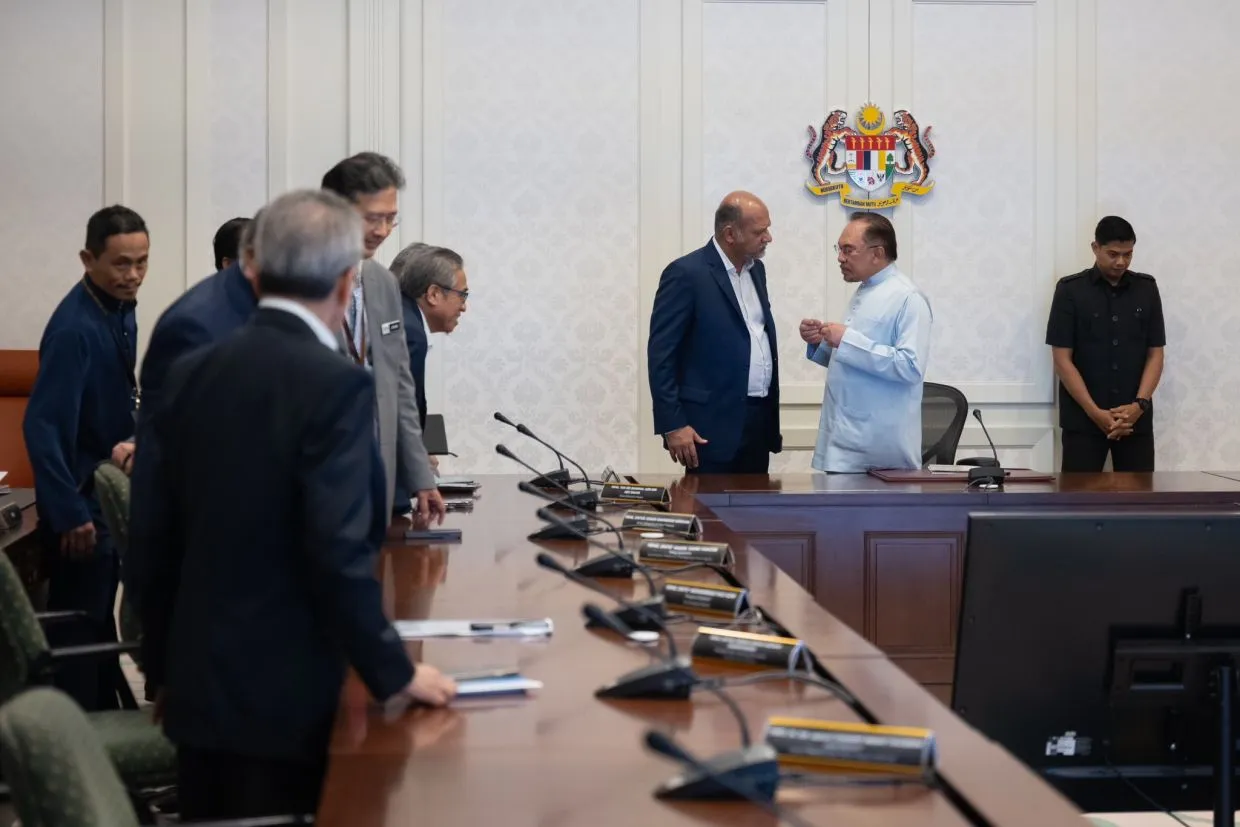 Malaysia must accelerate AI adoption for economic growth, says Anwar