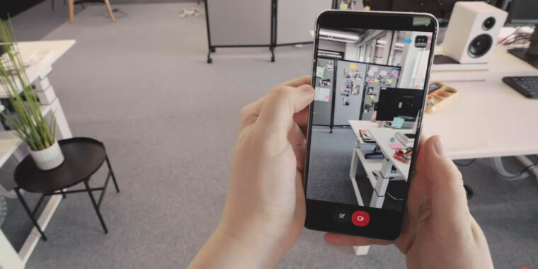 Google strikes back at OpenAI with 