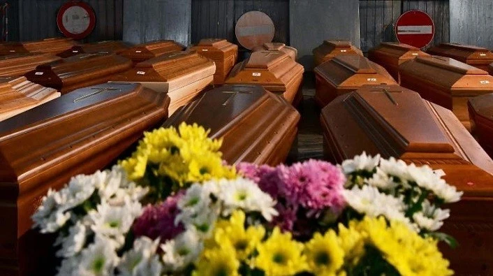 AI-written obituaries are compounding people's grief