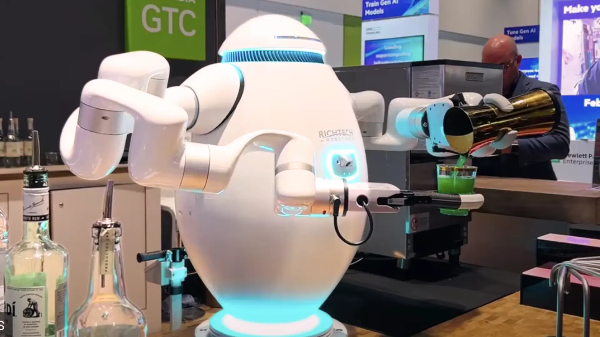 Robot bartender joins MLB, serves drinks with accuracy, emulates human actions