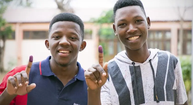 Unchecked AI threatens democracy, warns UN chief