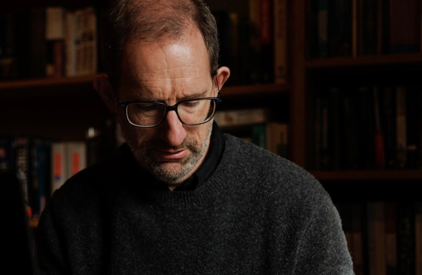 This threat hunter chases U.S. foes exploiting AI to sway the election